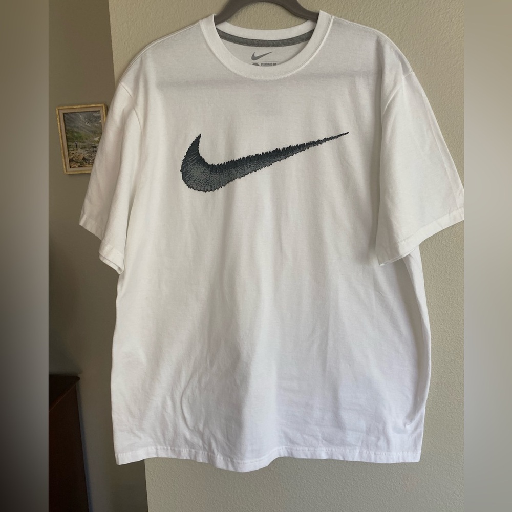Nike t-shirt